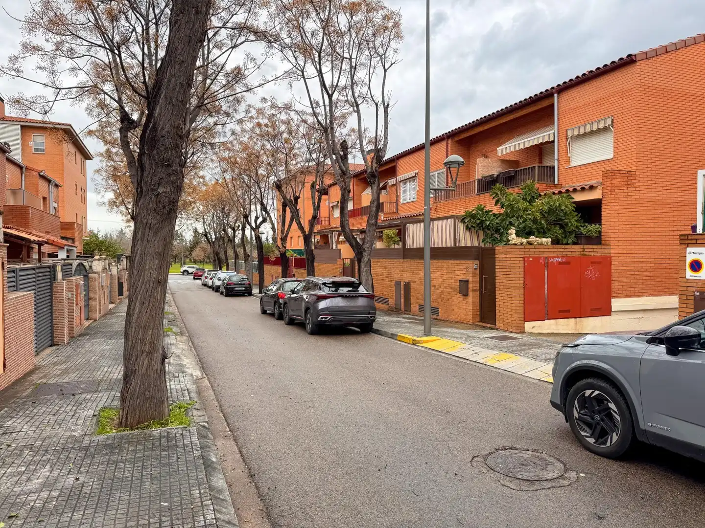 Vista exterior de Casa adosada en venda en Tarragona amb Aire condicionat, Calefacció i Jardí privat