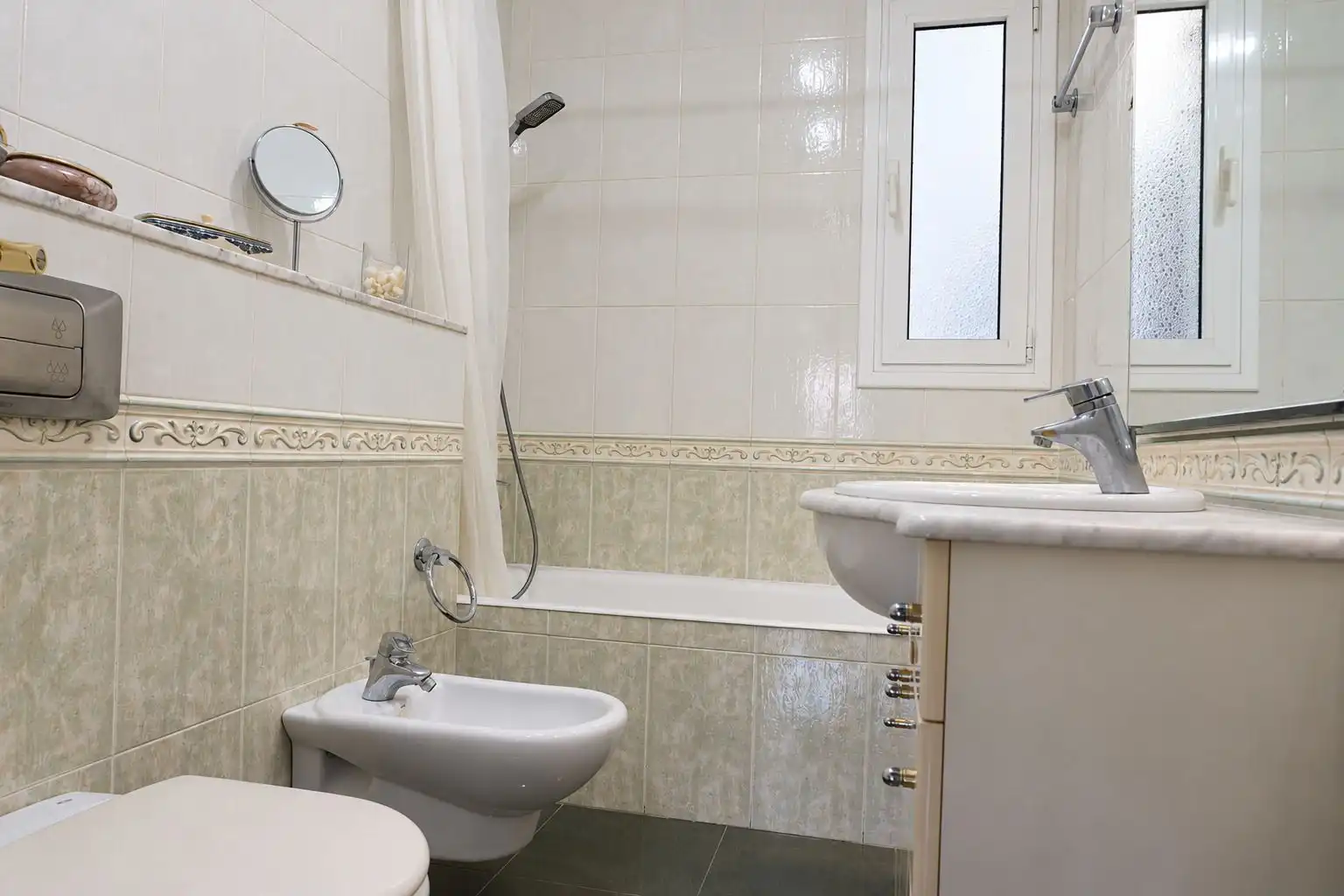 Bany de Apartament en venda en Barcelona