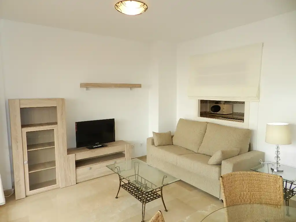 Sala d'estar de Apartament en venda en Manilva amb Aire condicionat, Calefacció i Terrassa