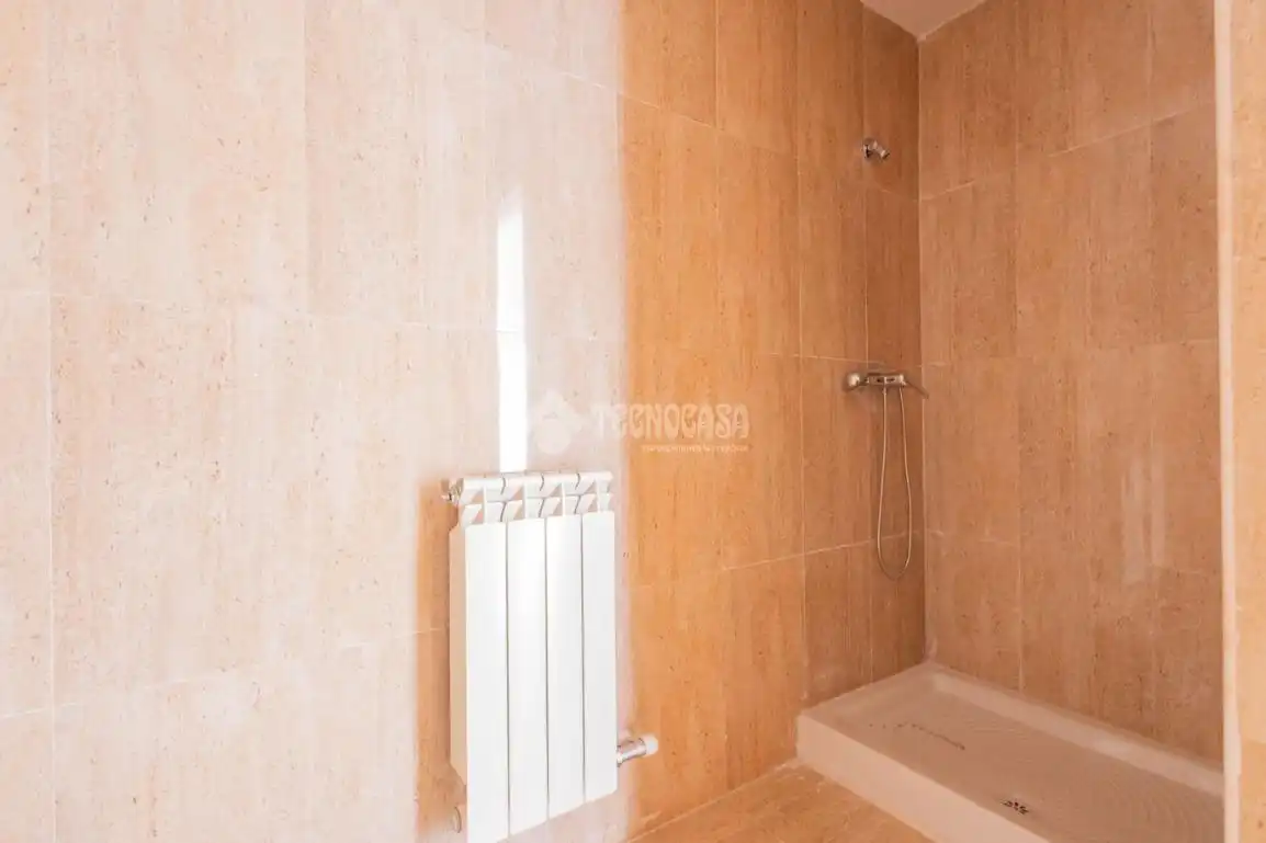 Baño de Piso en venta en Babilafuente, Salamanca