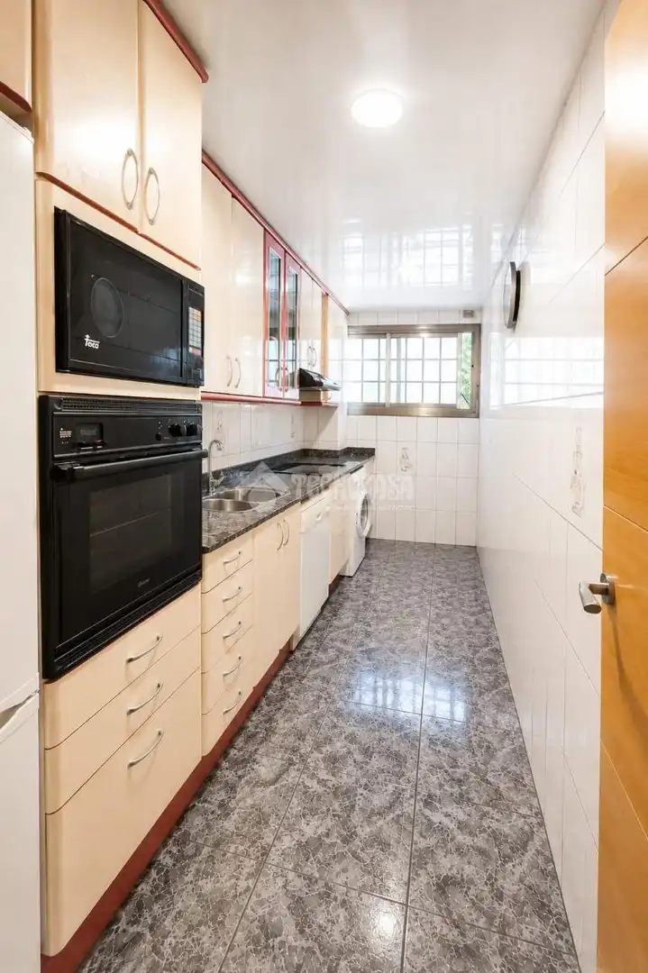 Küche von Wohnung zum Verkauf in Sant Adrià de Besòs