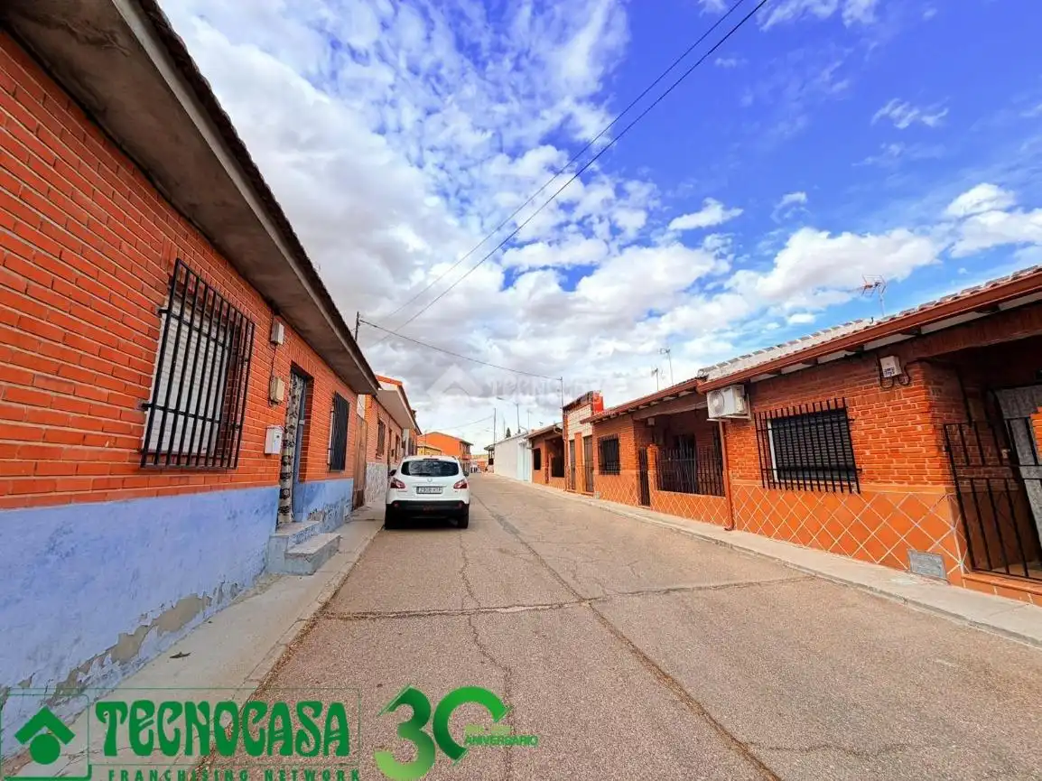 Exterior view of Houses for sale in Albarreal de Tajo
