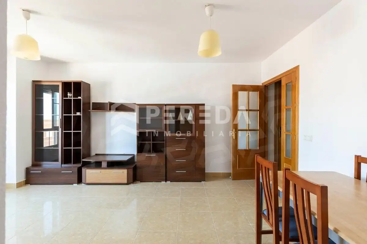 Wohnzimmer von Wohnung zum Verkauf in Roquetas de Mar mit Klimaanlage