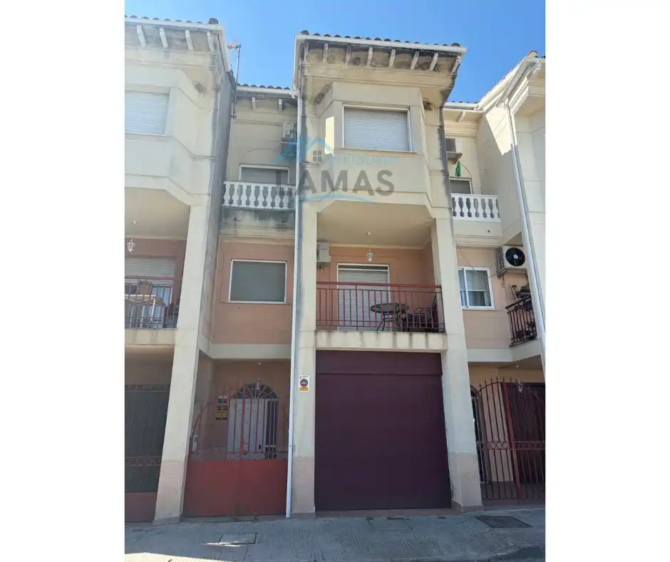 Exterior view of Houses for sale in Navalmoral de la Mata  with Air Conditioner, Heating and Terrace