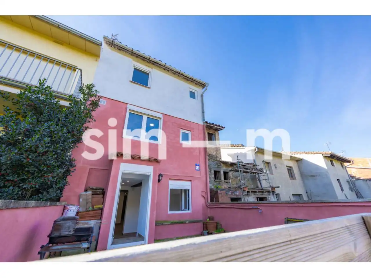Vista exterior de Casa o chalet en venta en L'Esquirol con Calefacción, Jardín privado y Alarma