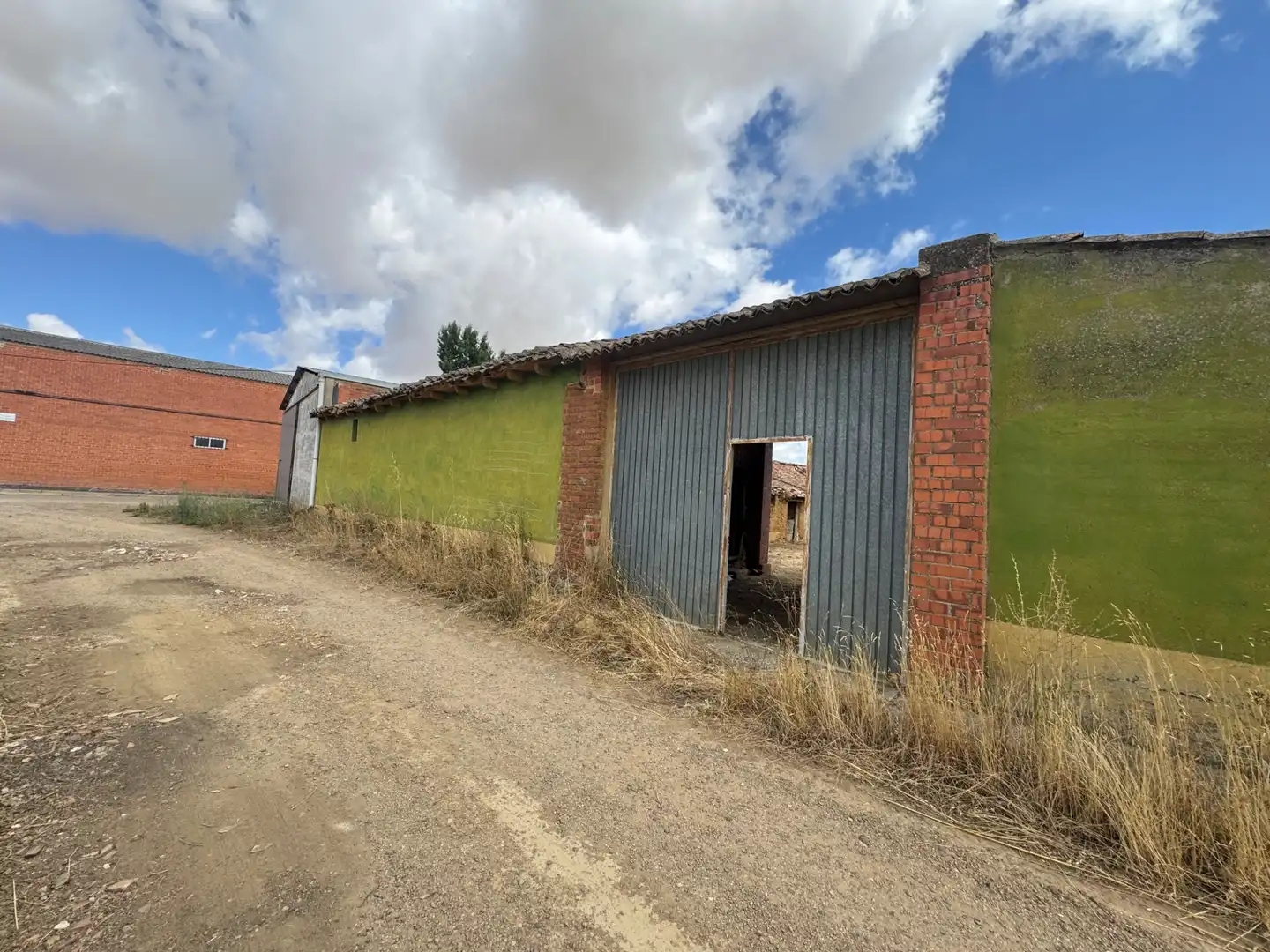 Vista exterior de Finca rústica en venta en Osorno la Mayor con Jardín privado, Trastero y Piscina
