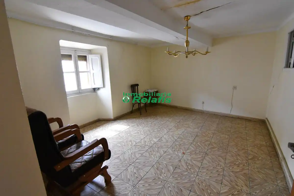 House with terrace for sale in SANTA CLARA 45