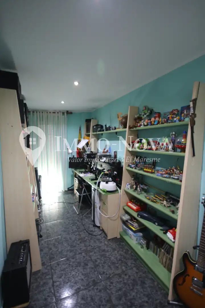 Dúplex en venta en Mataró con Calefacción, Terraza y Amueblado