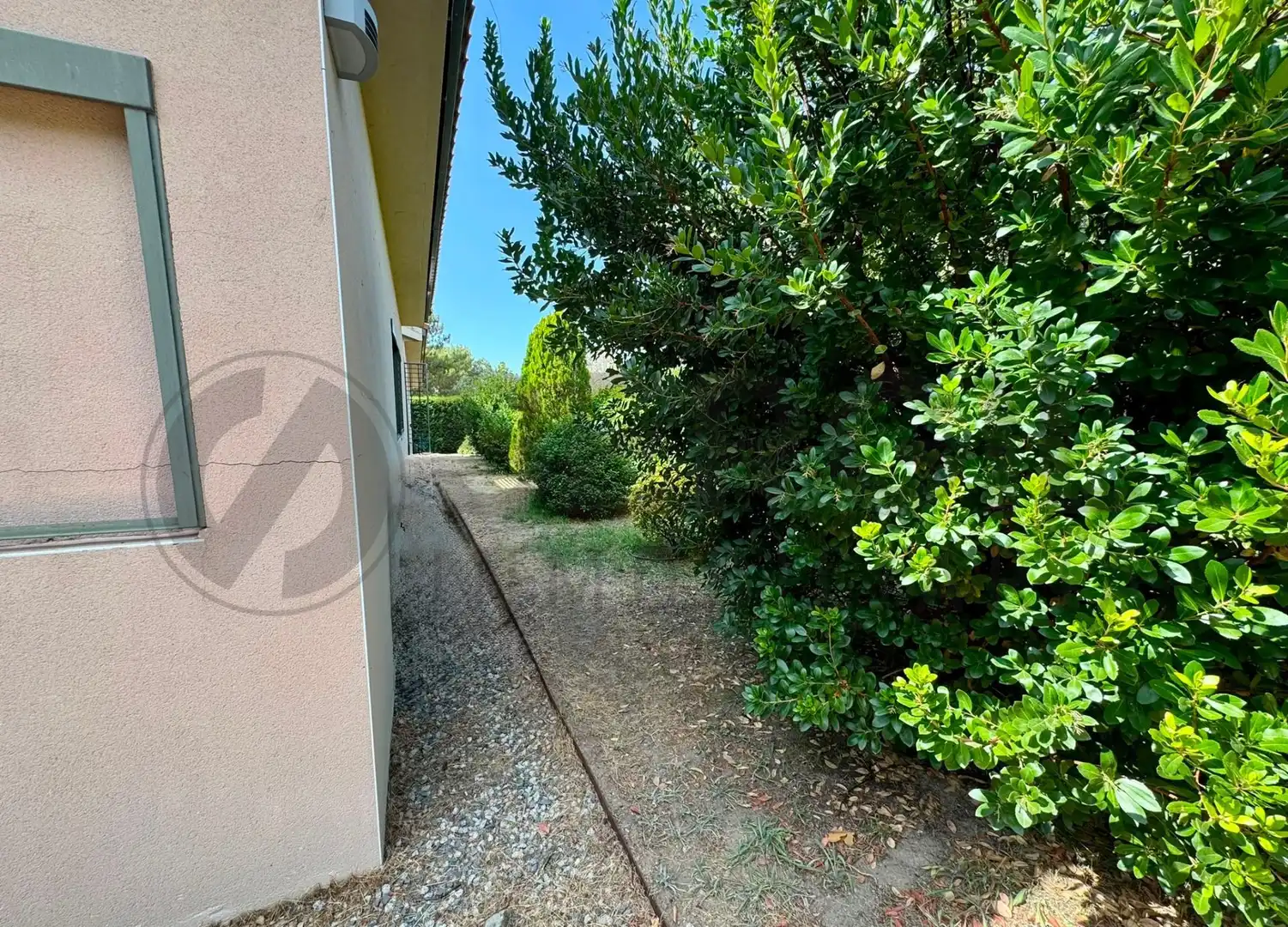 Vista exterior de Casa o xalet en venda en Navas de Riofrío amb Calefacció, Jardí privat i Traster