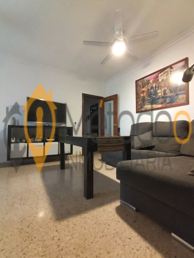 Living room of Flat for sale in  Sevilla Capital  with Air Conditioner and Terrace