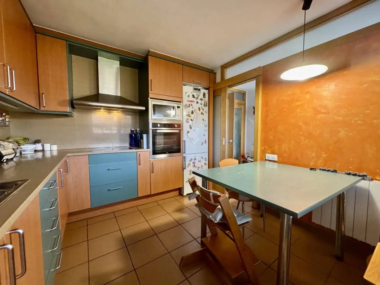Cocina de Casa o chalet en venta en La Roca del Vallès con Aire acondicionado, Calefacción y Jardín privado