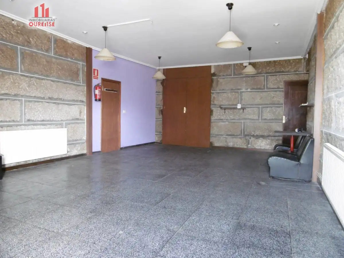 Commercial properties for sale in Toén  with Terrace