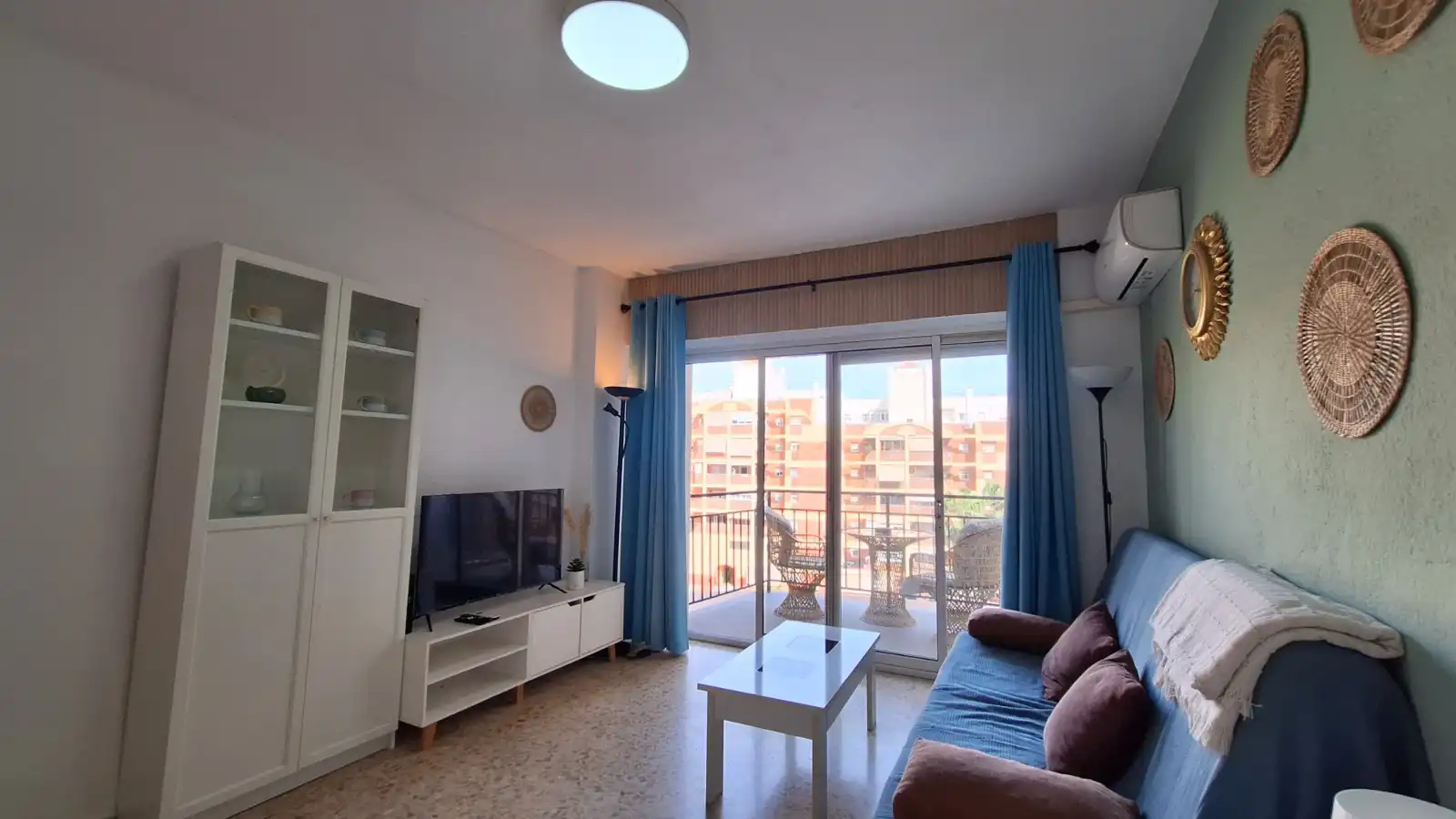 Living room of Study for sale in Torremolinos  with Air Conditioner, Terrace and Furnished