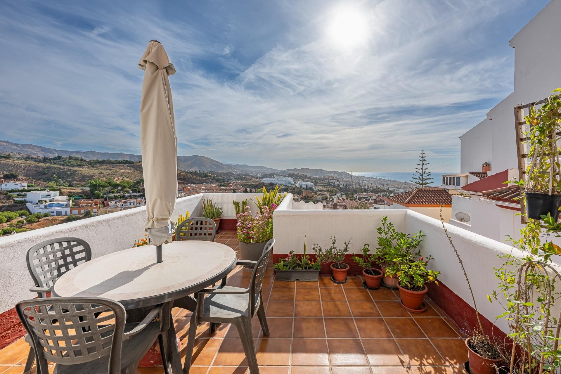 Terraza de Casa adosada en venta en Rincón de la Victoria