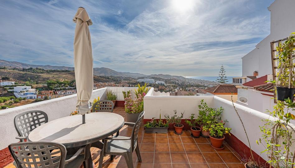 Foto 1 de Casa adosada en venda a Urbanizacion Cueva del Tesoro, La Cala del Moral, Málaga