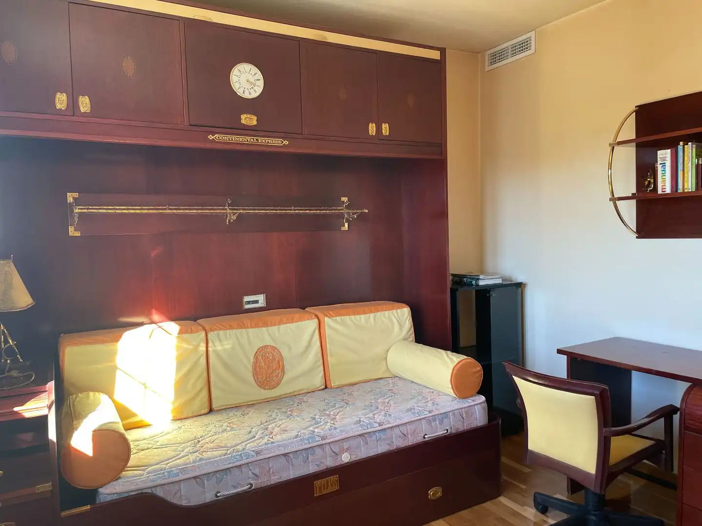 Dormitori de Casa o xalet en venda en Aranjuez amb Aire condicionat, Calefacció i Jardí privat