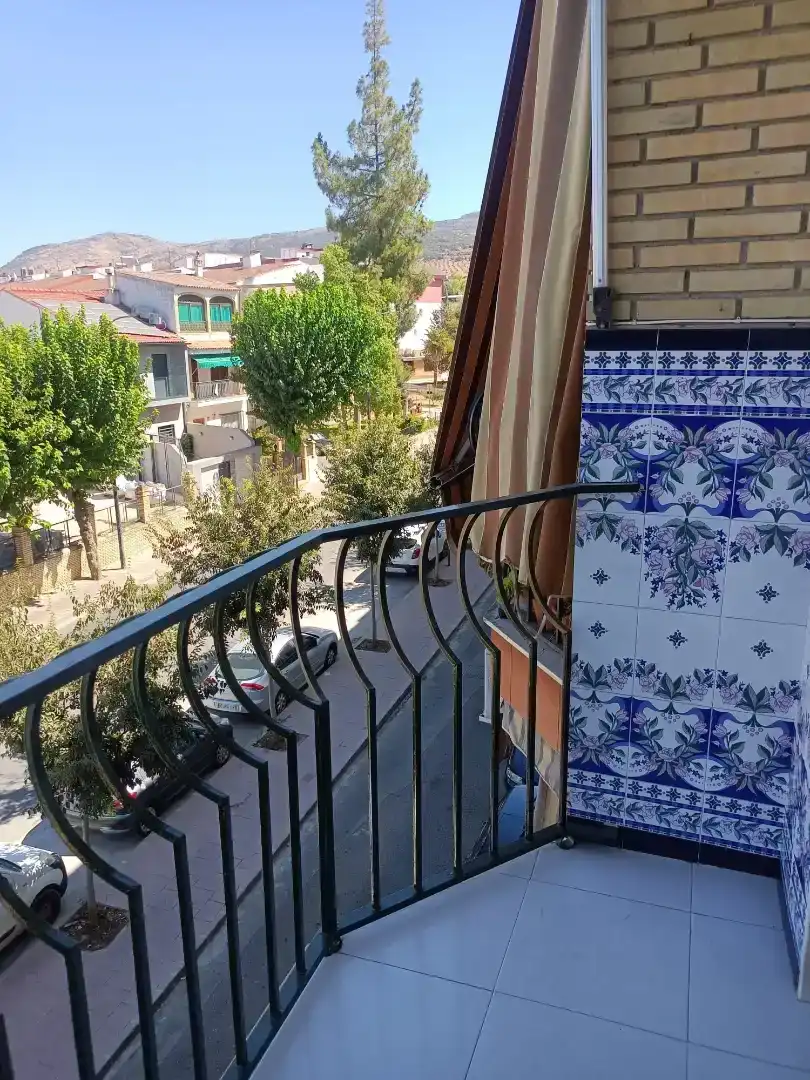 Terrassa de Pis per a compartir en Cabra amb Aire condicionat, Moblat i Forn