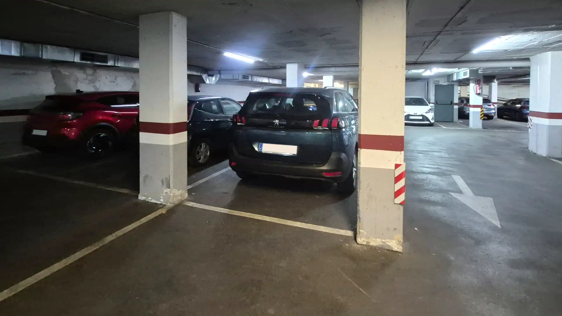 Parking de Dúplex en venta en Molins de Rei con Aire acondicionado, Calefacción y Terraza
