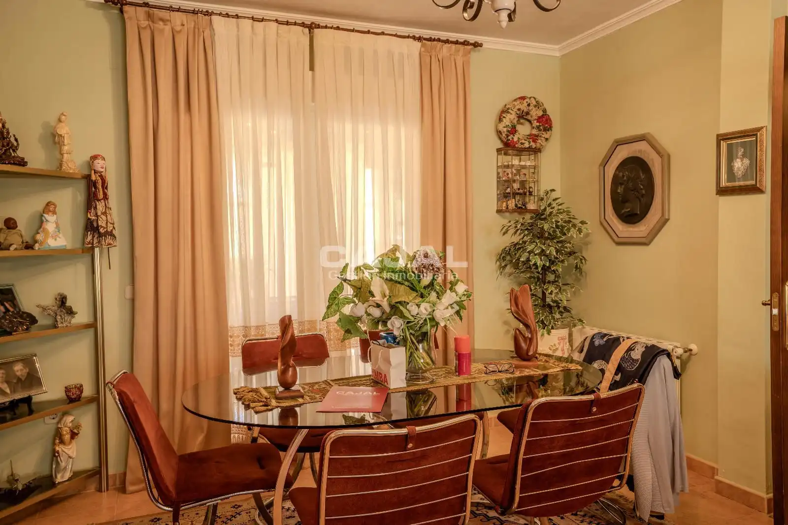 Comedor de Casa adosada en venta en Riaza con Calefacción y Jardín privado
