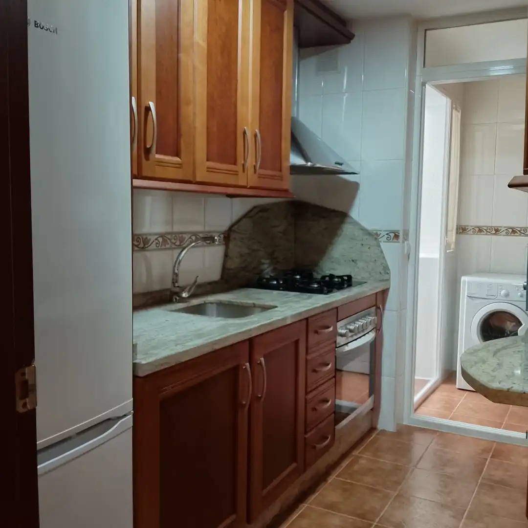 Küche von Wohnung zur Miete in Churriana de la Vega mit Möbliert, Ofen und Waschmaschine