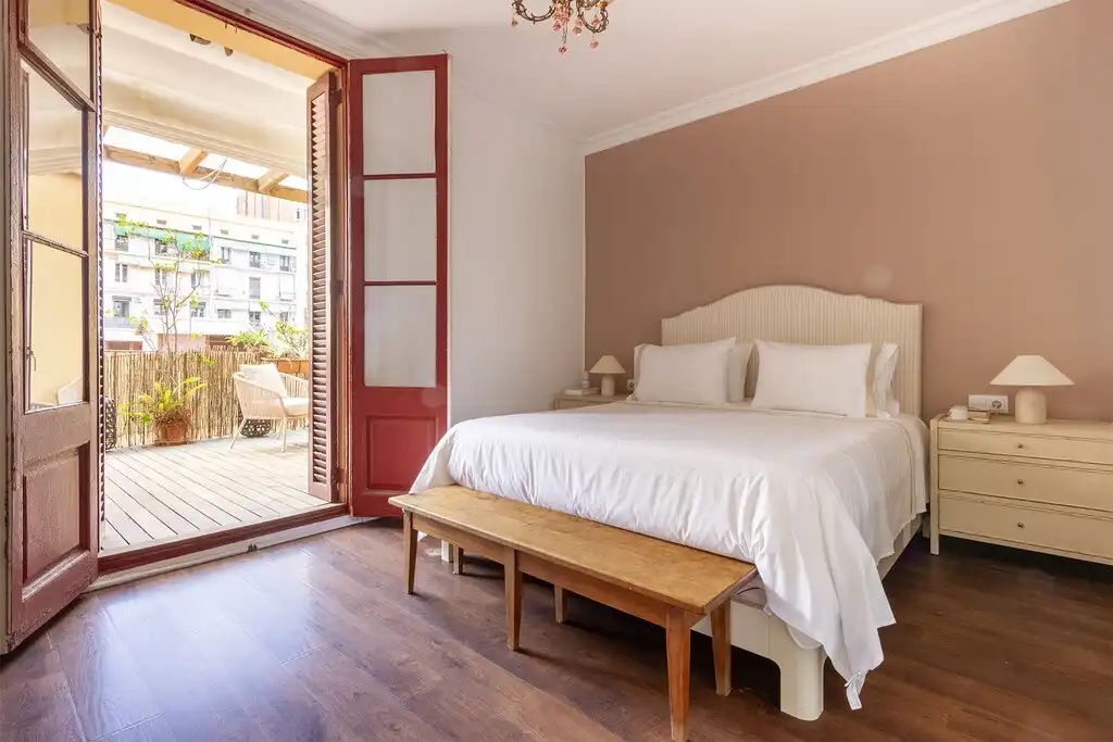 Bedroom of Apartments for sale in Barcelona  with Air Conditioner, Heating and Parquet flooring