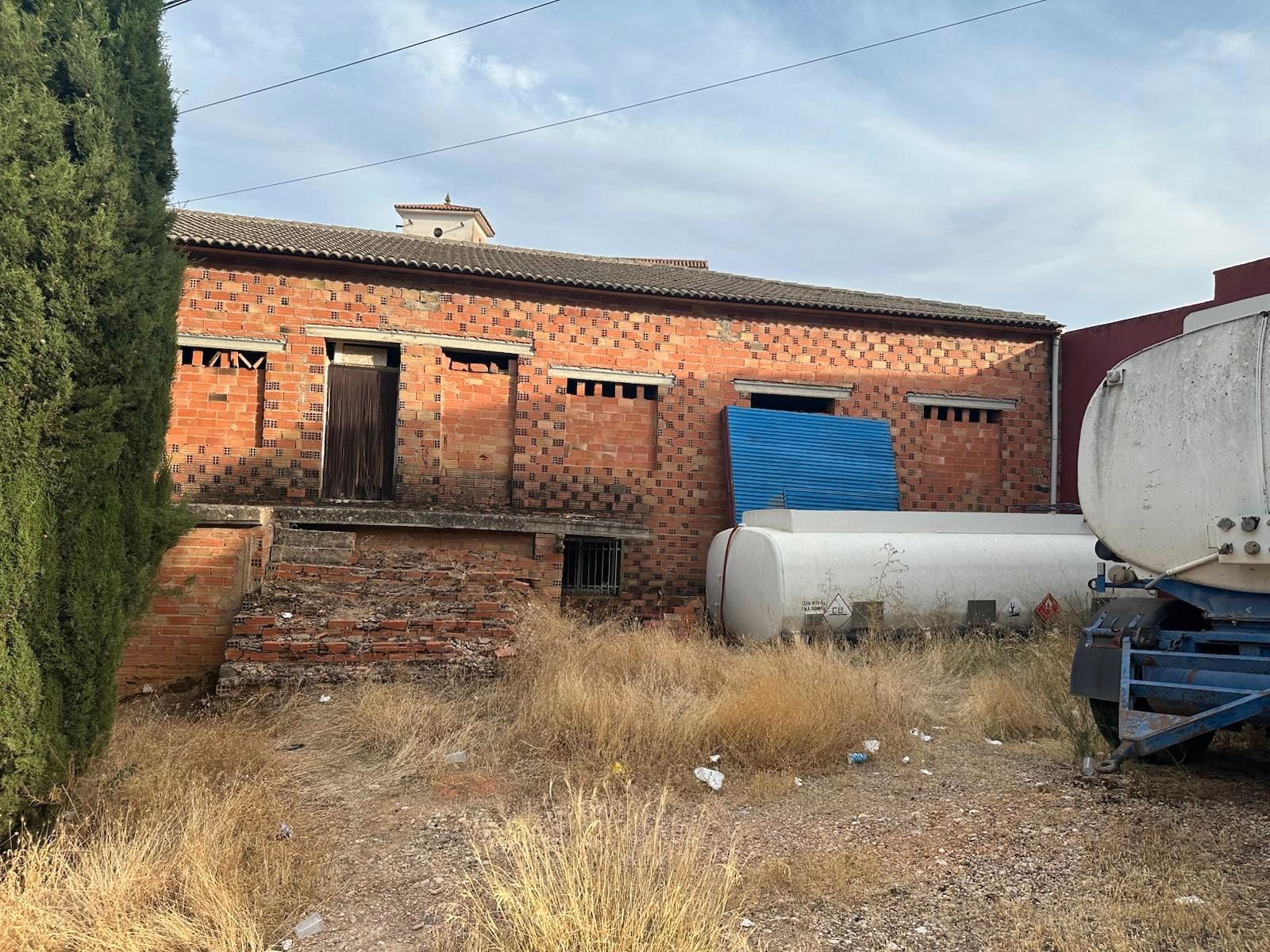 Exterior view of Industrial buildings for sale in Valverde de Júcar