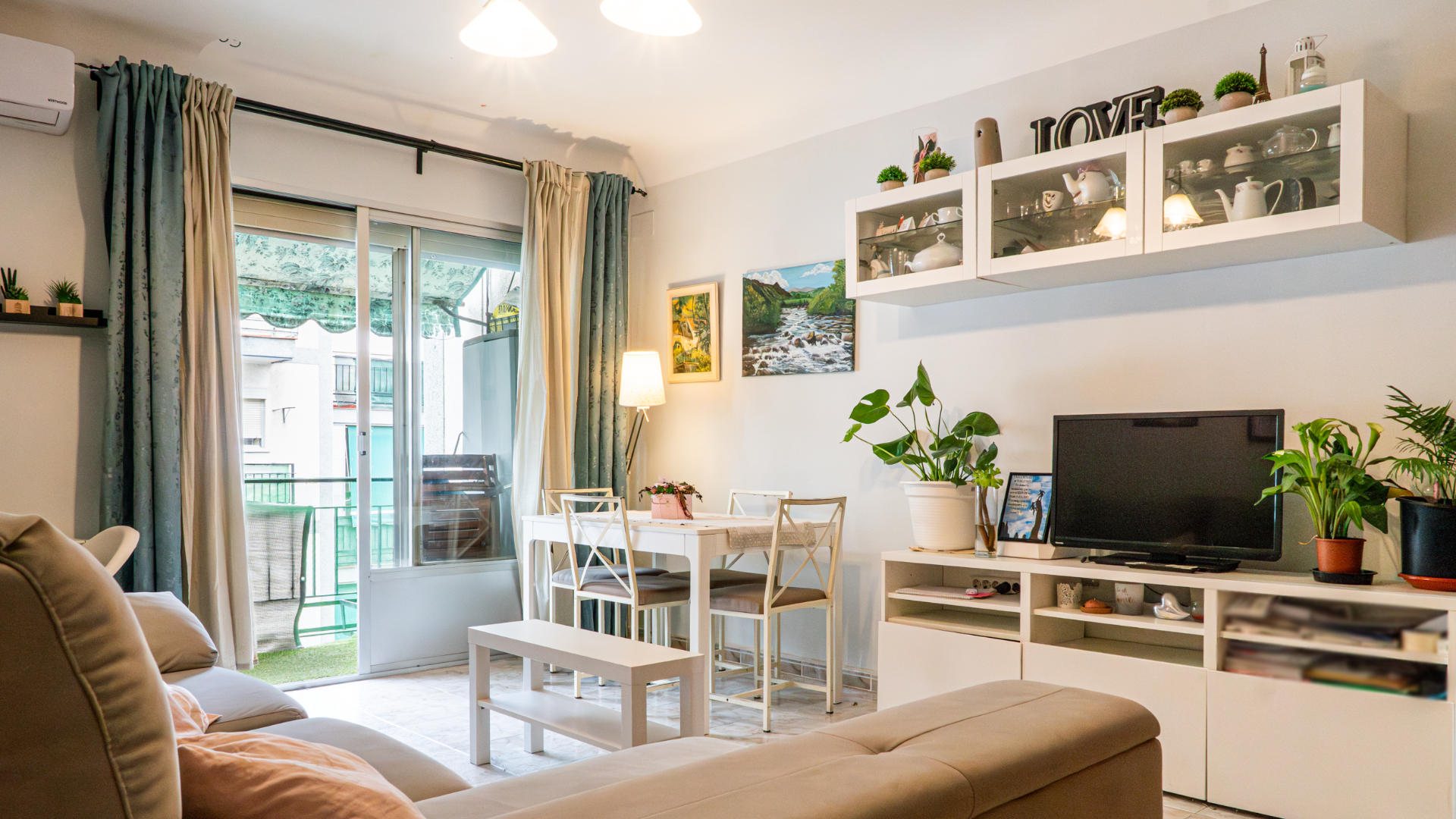 Living room of Flat for sale in Algete  with Air Conditioner, Heating and Community pool