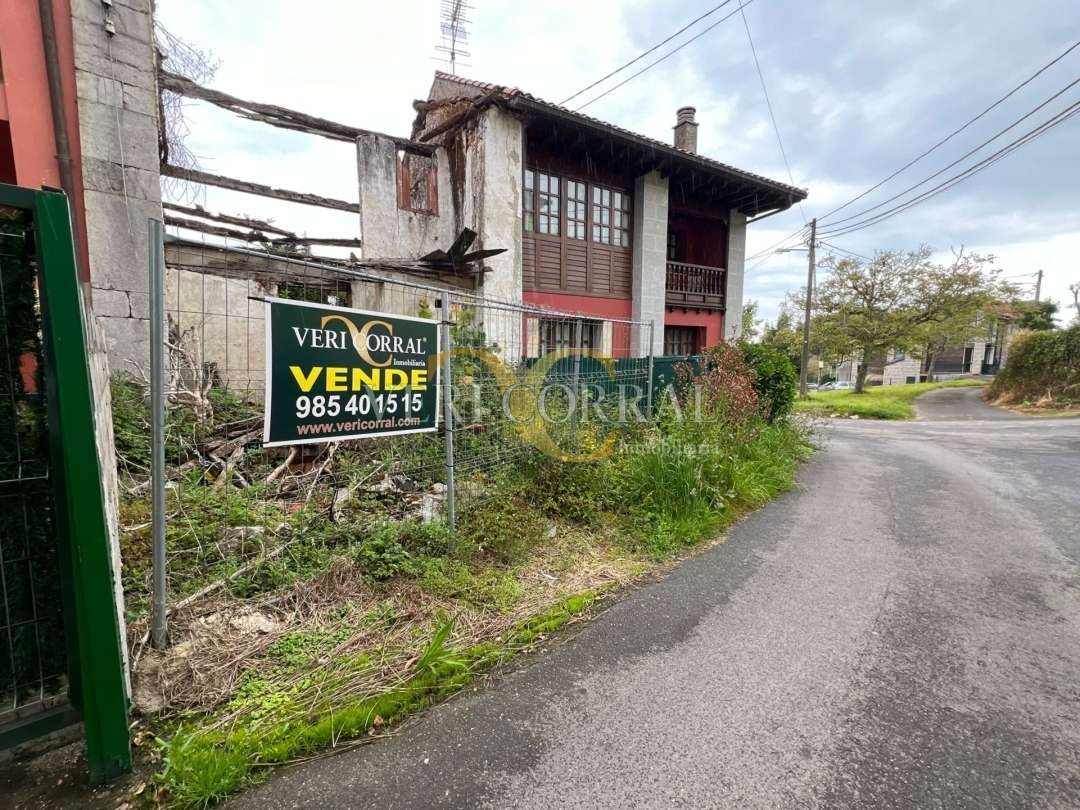 Casa adosada en venda a Celoriu, Celorio - Poó - Parres