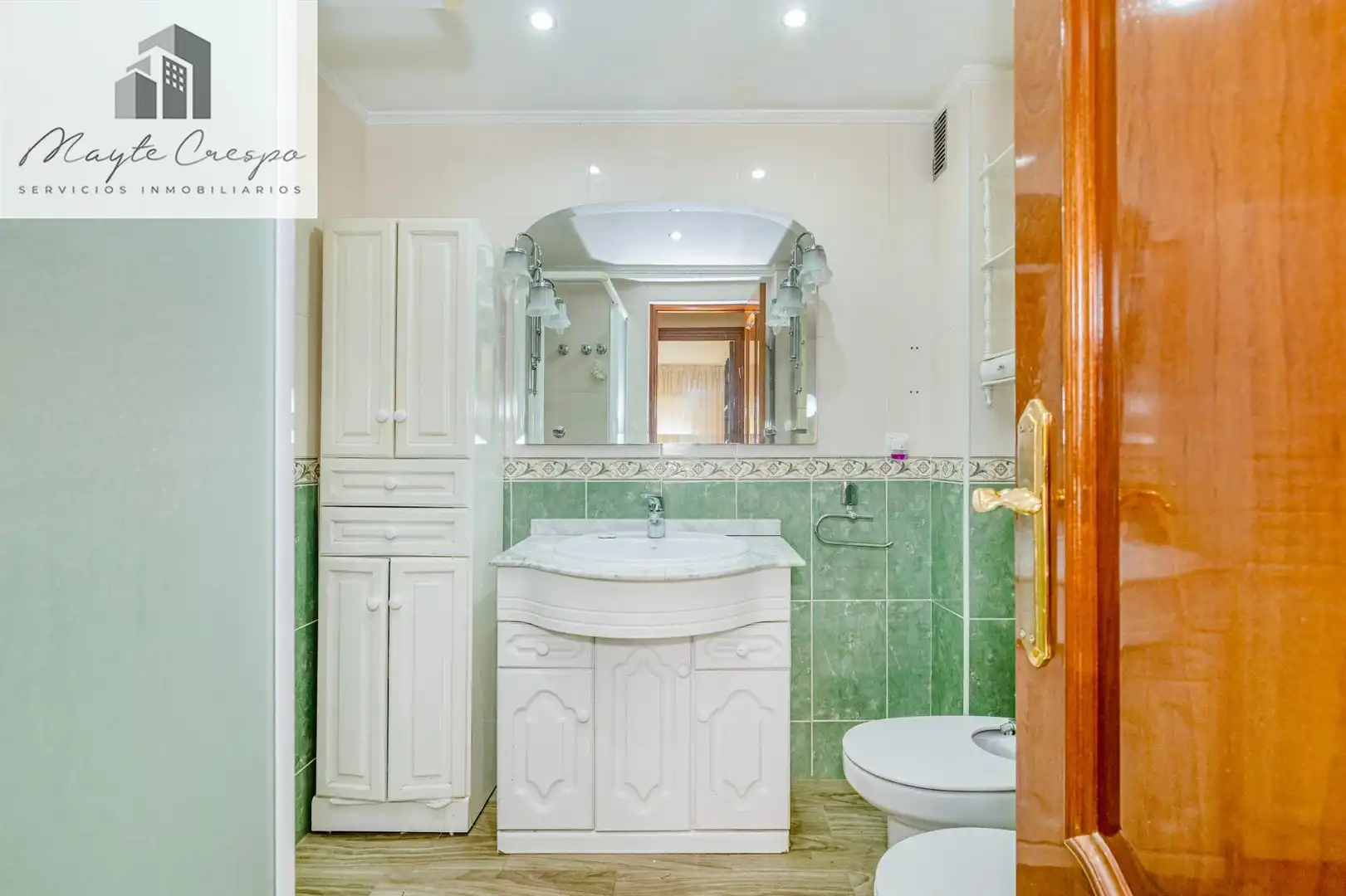 Baño de Piso en venta en Granada con Aire acondicionado y Balcón
