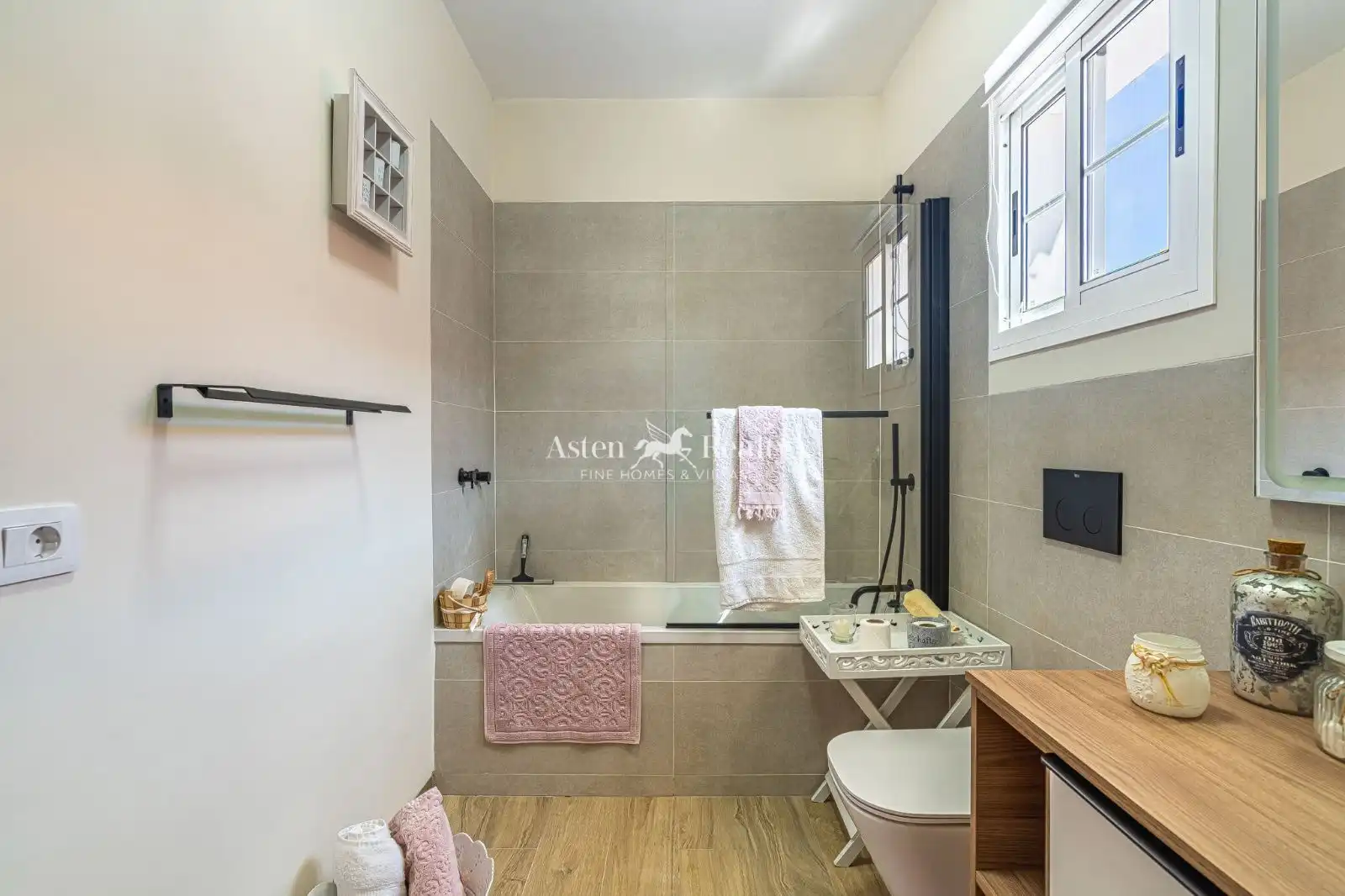 Baño de Casa o chalet en venta en Santiago del Teide con Aire acondicionado, Calefacción y Piscina