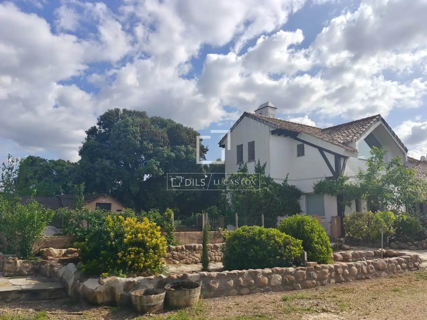 Vista exterior de Finca rústica en venda en Malpica de Tajo amb Aire condicionat, Traster i Piscina