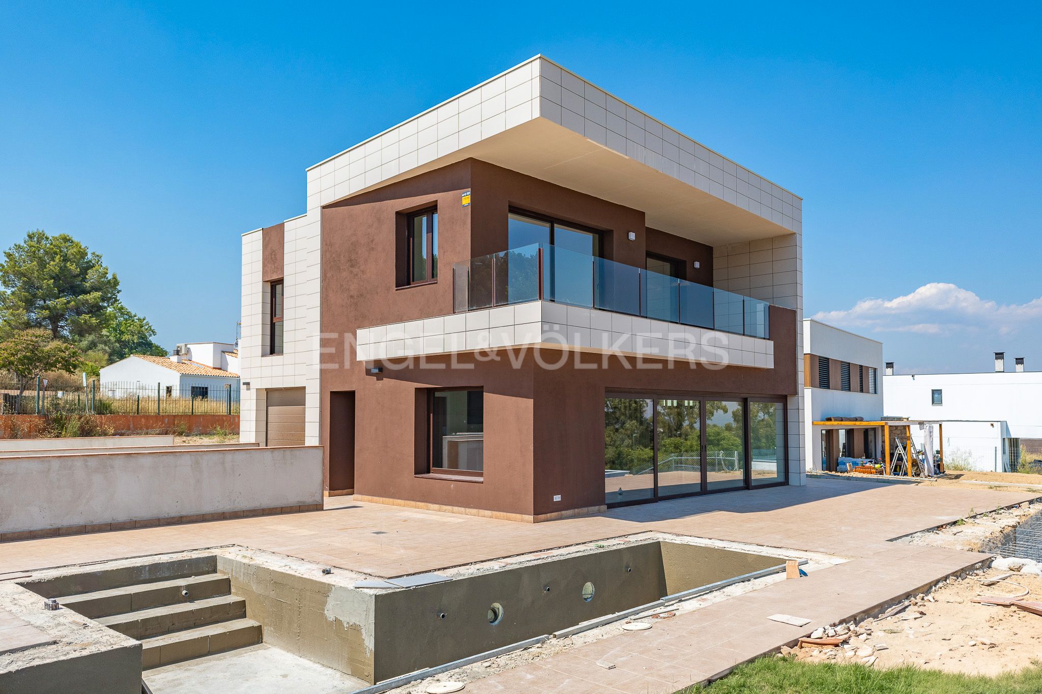 Exterior view of House or chalet for sale in Sant Esteve Sesrovires  with Air Conditioner, Heating and Private garden
