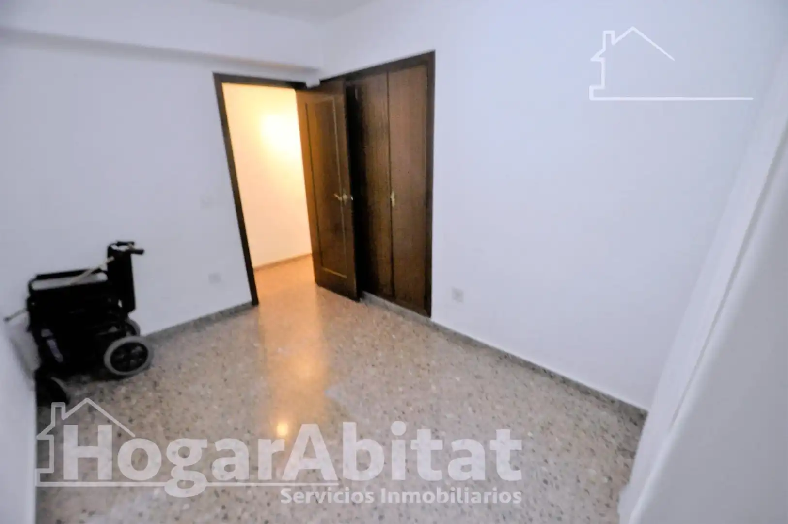 Schlafzimmer von Wohnung zum Verkauf in Valencia mit Klimaanlage, Heizung und Terrasse