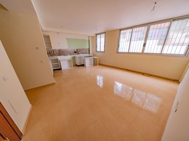 Flat with lift for sale in Calle el Colegio