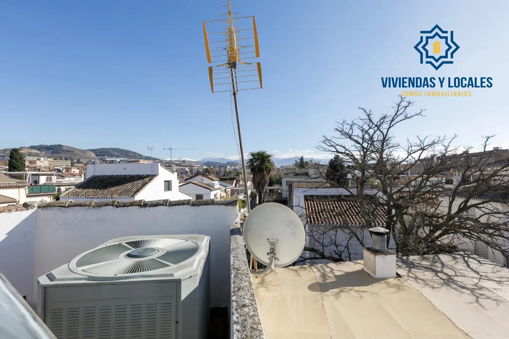 Exterior view of Houses for sale in Granada