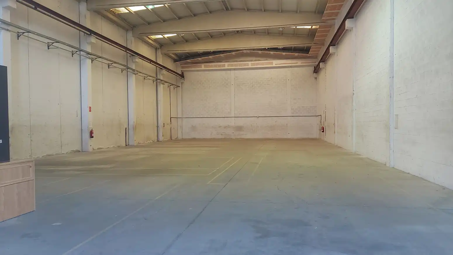 Fabrikhallen zur Miete in  Logroño