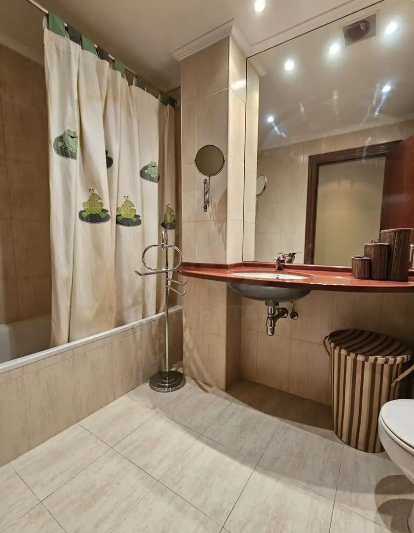 Piso con ascensor en venta en Calle Lonbo 20, imagen 19
