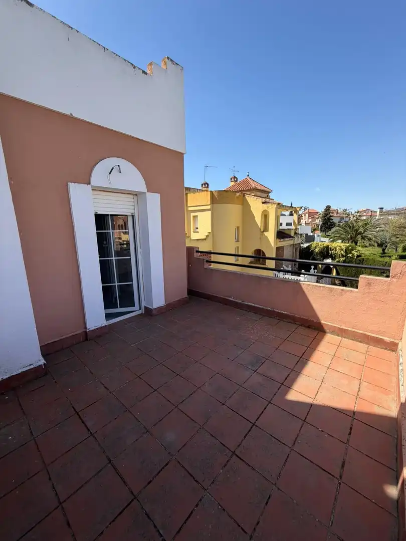 Terraza de Casa o chalet de alquiler en Ogíjares con Calefacción, Jardín privado y Piscina