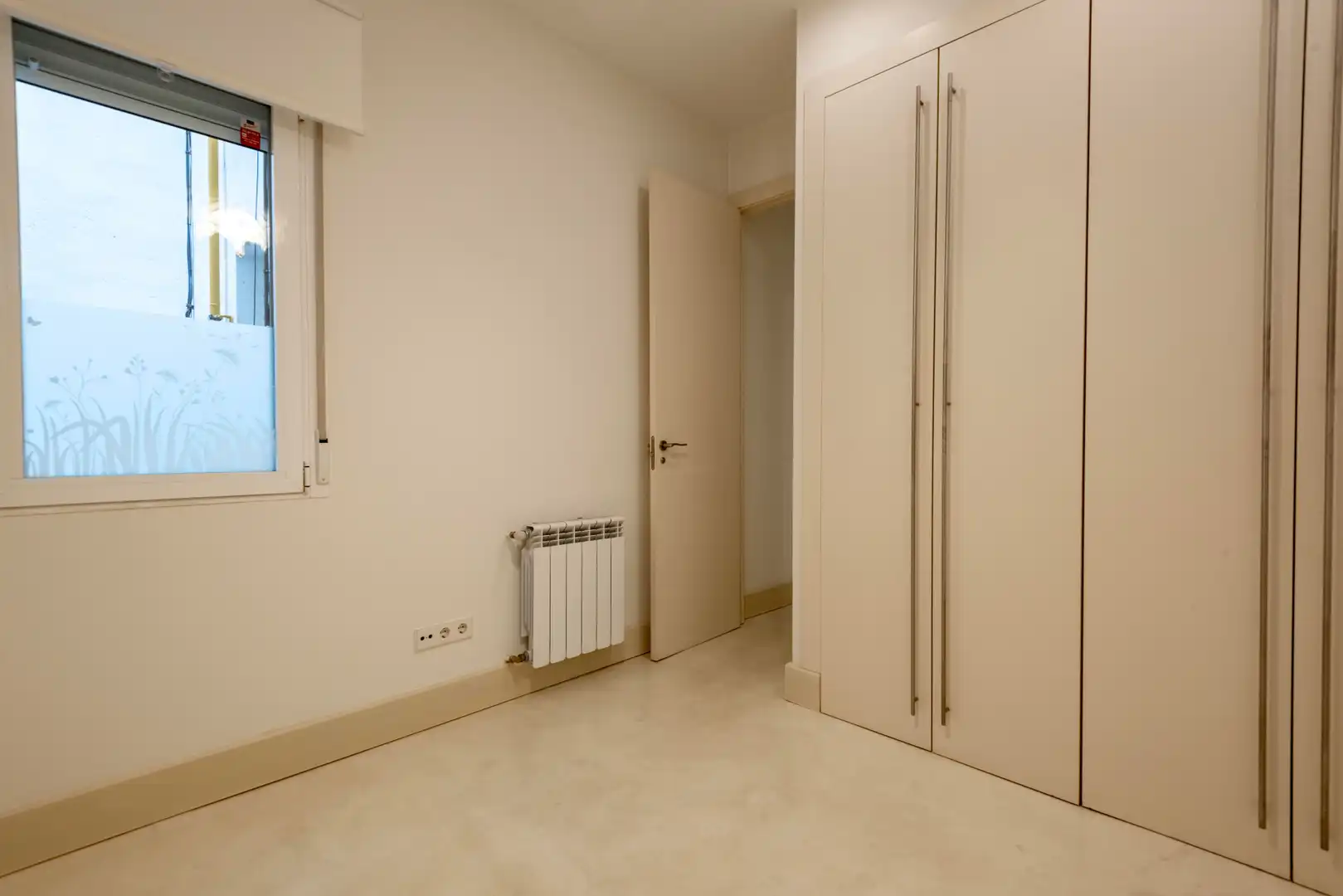 Bedroom of Flat for rent in Madrid  with Air Conditioner, Heating and Parquet flooring