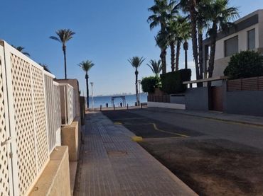 Pis amb balcó en venda a Calle ISLAS CIES-ISLAS MENORES 5