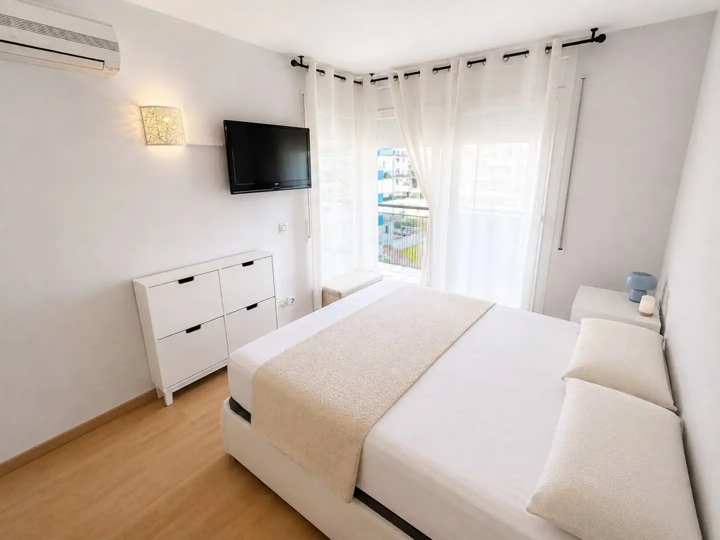 Apartament amb piscina en venda a Puerto Marina 2, imagen 11