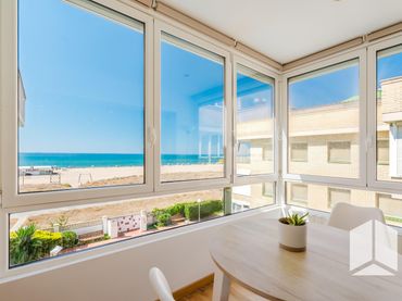 Flat with pool for sale in Lluminetes
