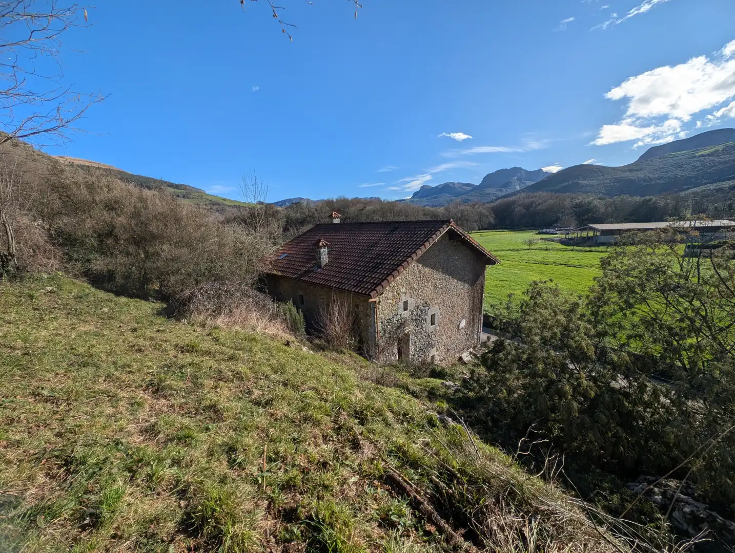 Casa o xalet en venda a Ruesga - BARRIO ANCILLO, 38, Ruesga