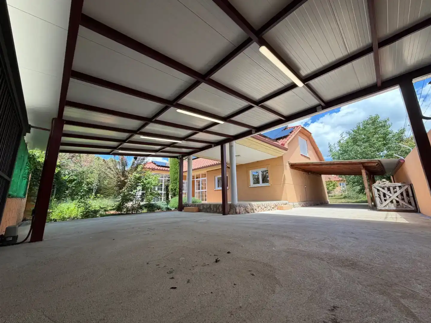 Parking de Casa o chalet en venta en Valdemorillo con Aire acondicionado