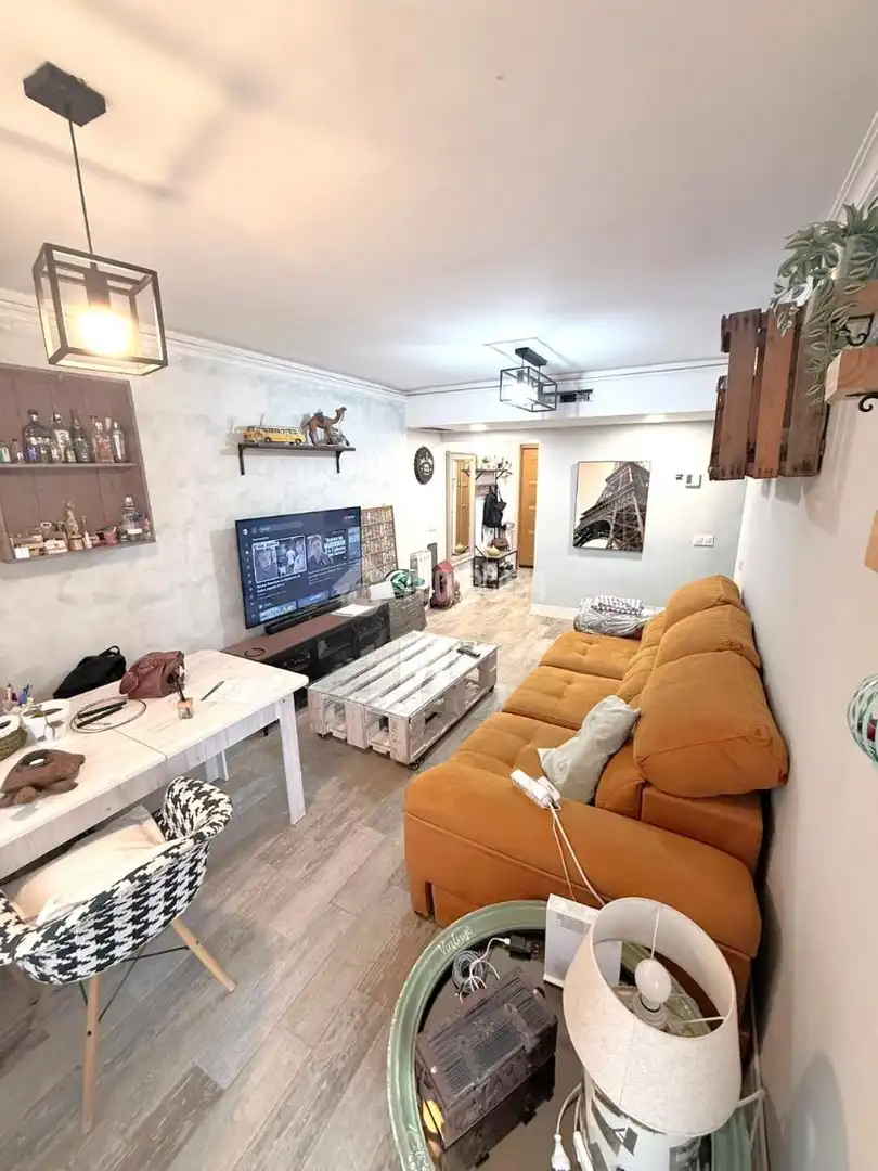 Appartamento con ascensore in vendita a Reyes, imagen 2