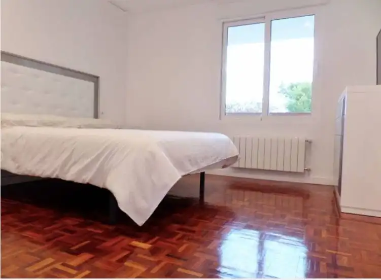 Dormitori de Casa o xalet en venda en Alicante / Alacant amb Aire condicionat, Calefacció i Jardí privat