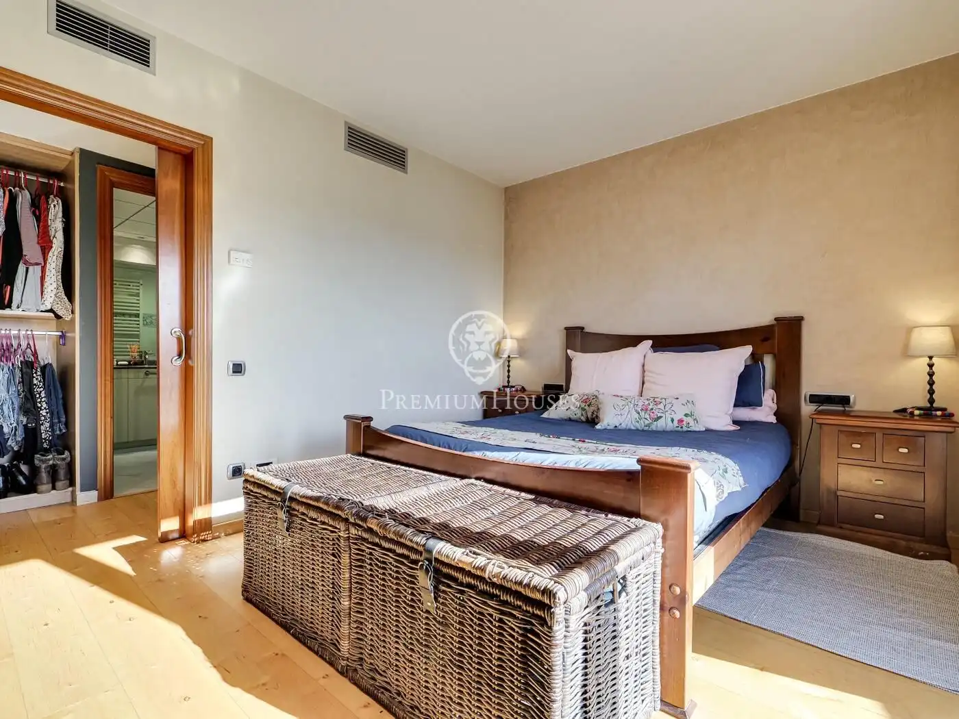 Bedroom of Houses for sale in Olesa de Montserrat  with Air Conditioner, Private garden and Terrace