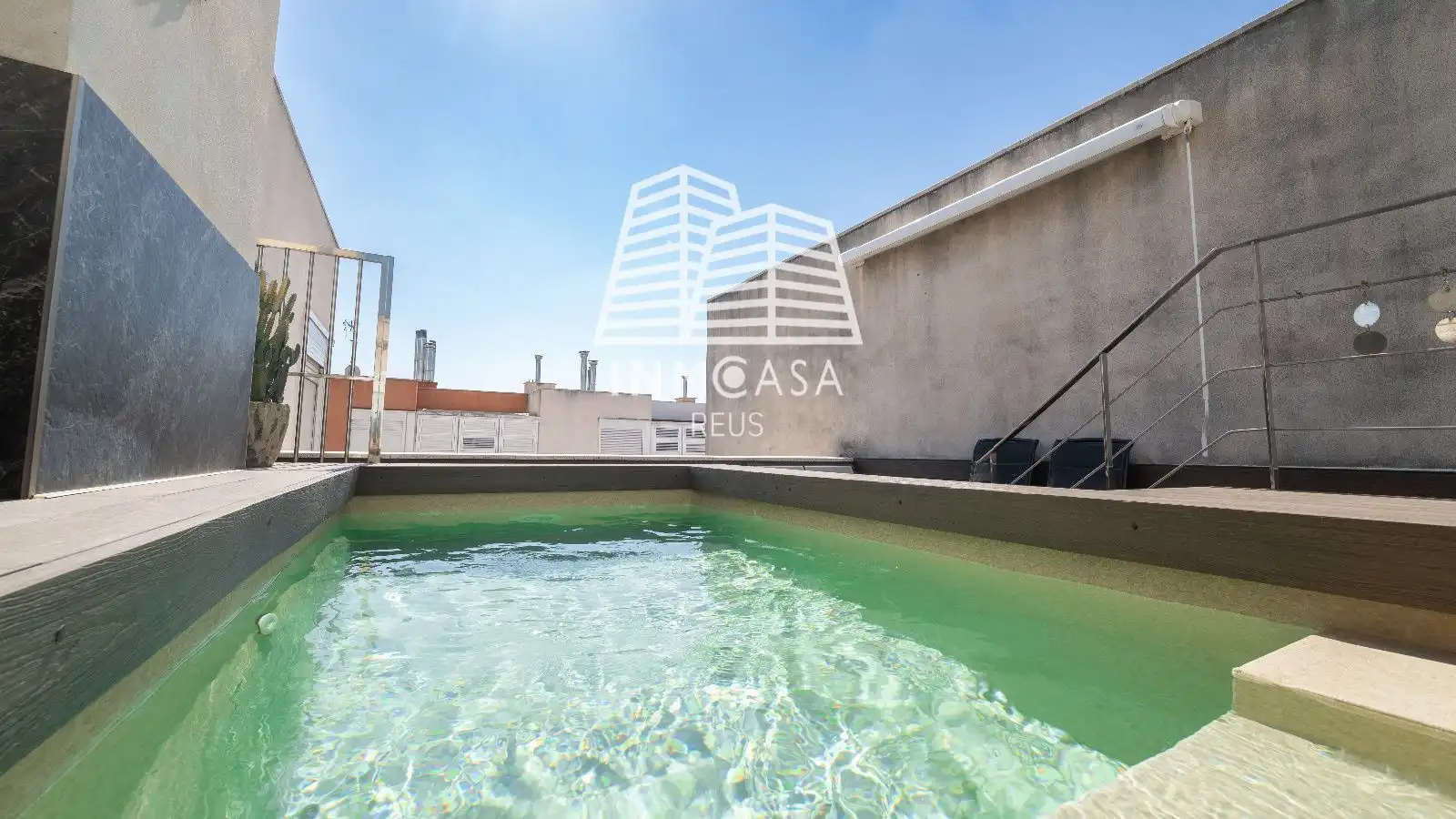 Swimming pool of Duplexes for sale in Reus  with Air Conditioner, Terrace and Swimming Pool