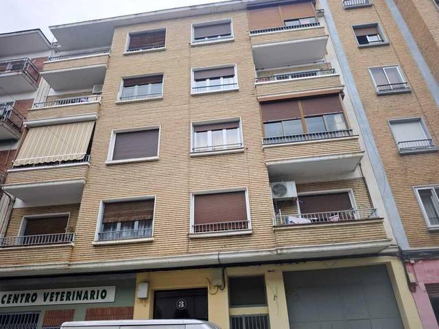 Piso en Venta en Calle MADRE RAFOLS en Plaza de Toros - Barón de Warsage