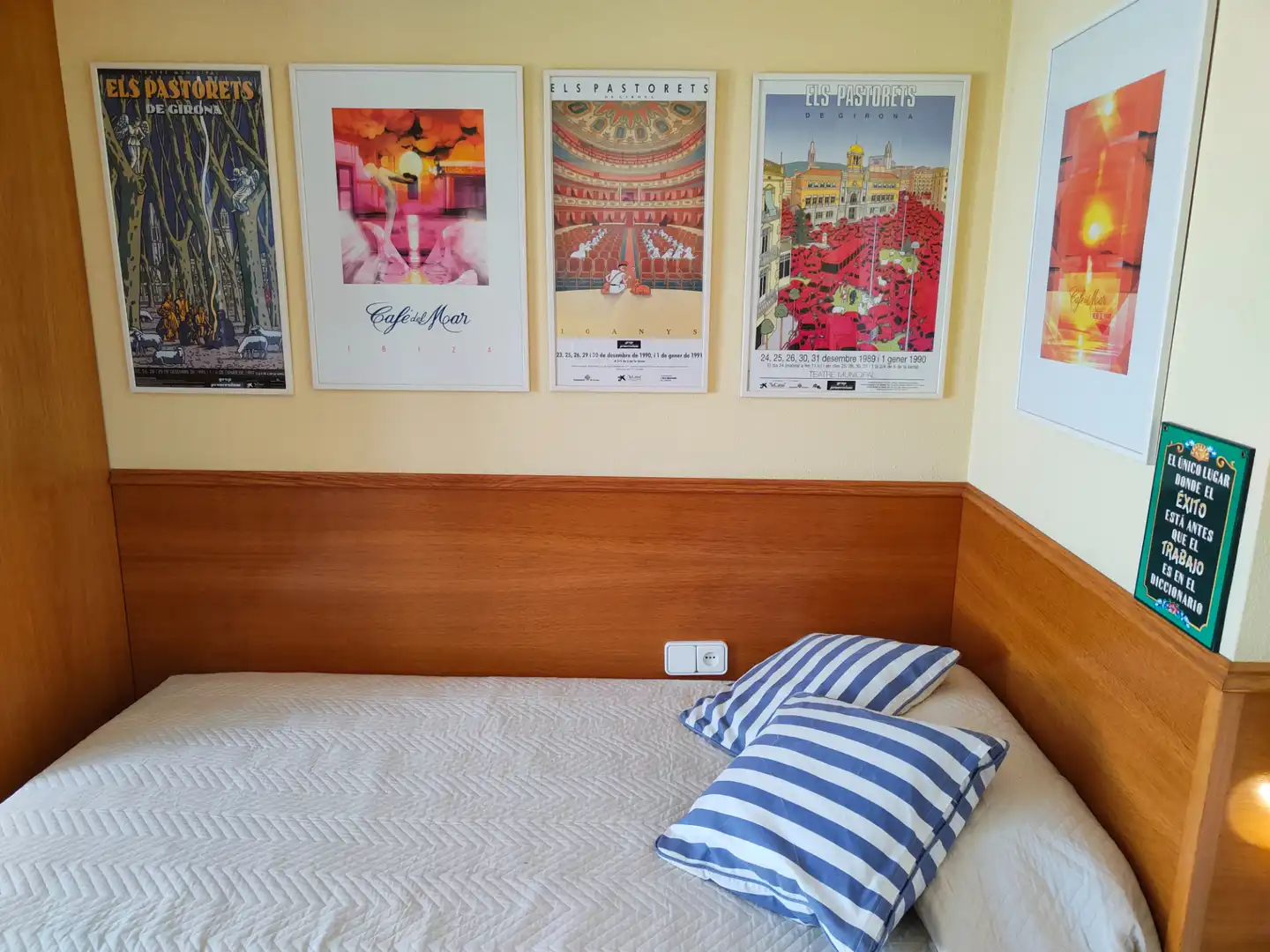 Bedroom of Houses for sale in Girona  with Air Conditioner, Heating and Private garden